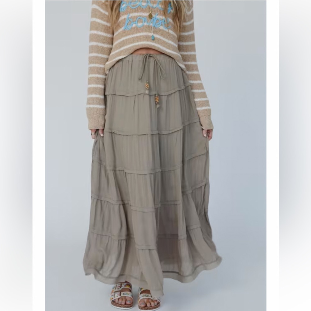 FREE FLOW TIERED MAXI SKIRT NWT Boutique